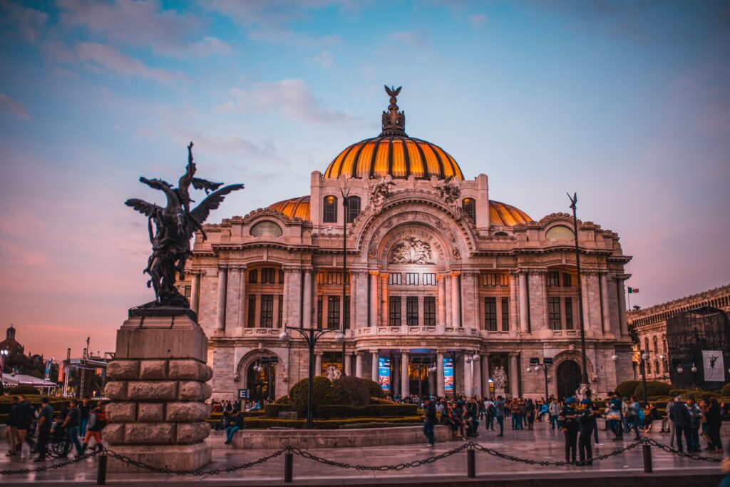 bellas artes by rafael guajardo from pexels