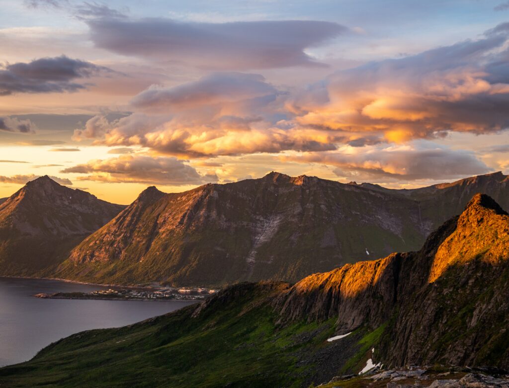 mountain by tobias bjørkli by pexels