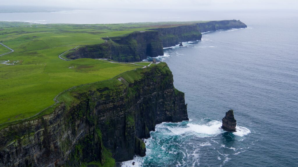 Cliffs of Moher in Ireland by Kelly from Pexels